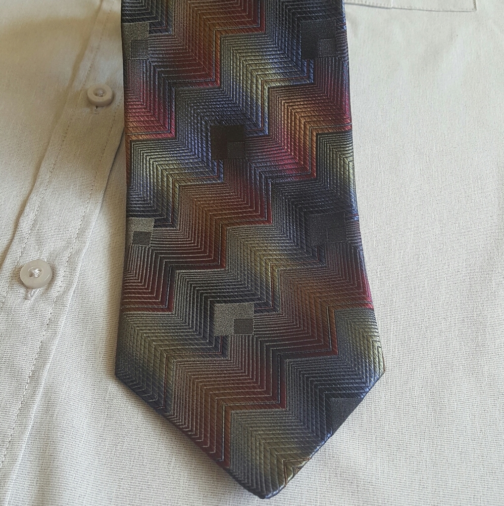 Vogue Italy Tie 100% Silk
